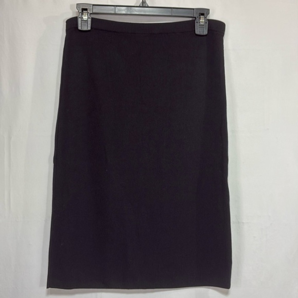 🎈 Cyrus black structured knit skirt